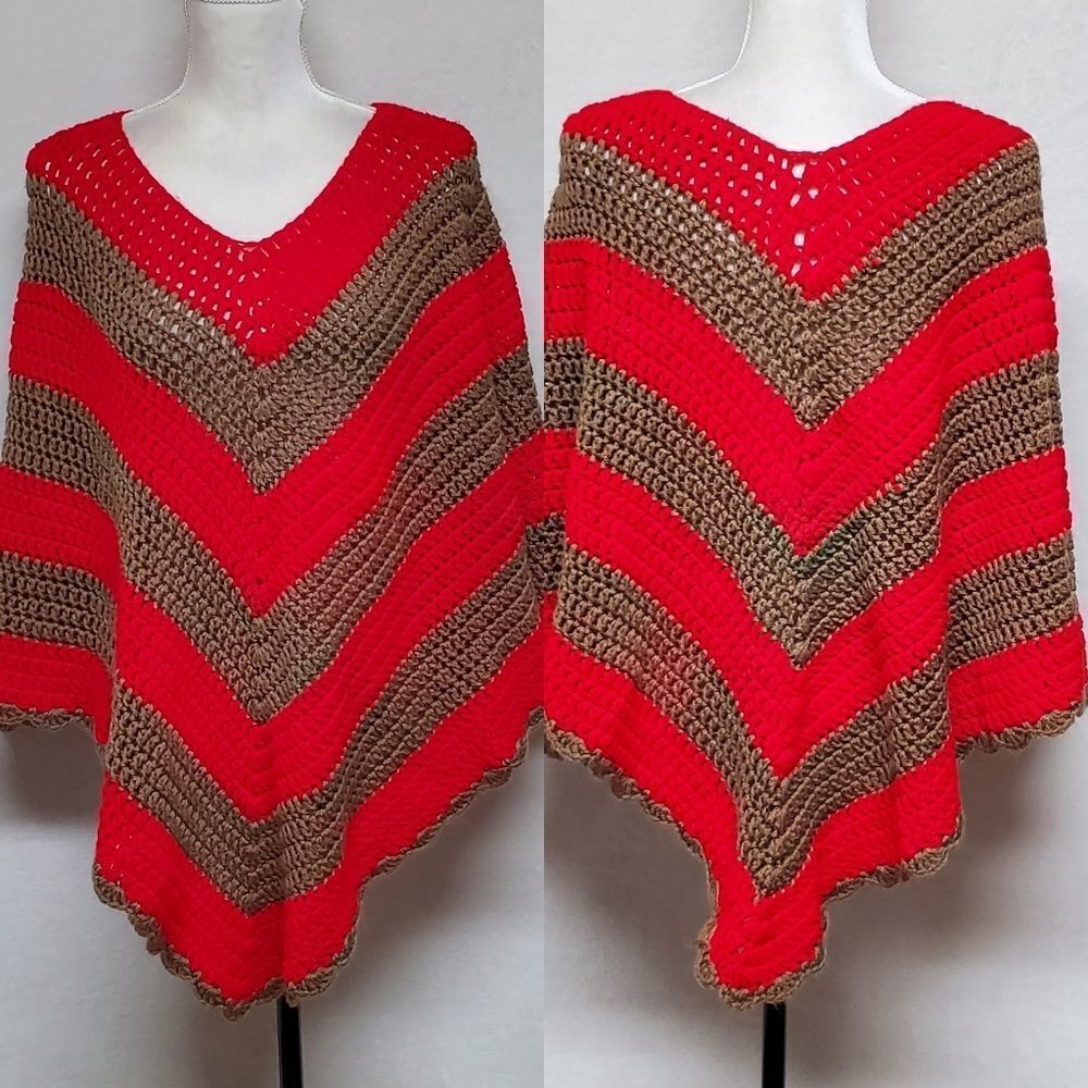 VINTAGE 1980s Handmade Red Brown Striped Scalloped Edge V-neck Poncho Cape